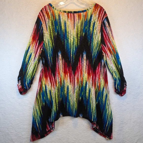 Studio JPR Multi Color Knit Sweater with Front Pockets - Picture 2 of 7